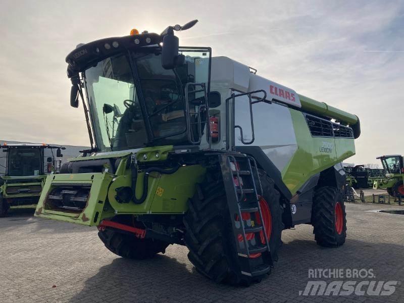 CLAAS LEXION 7500 Ražas novākšanas kombaini