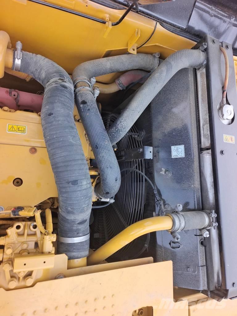 CAT 320 D2L Kāpurķēžu ekskavatori