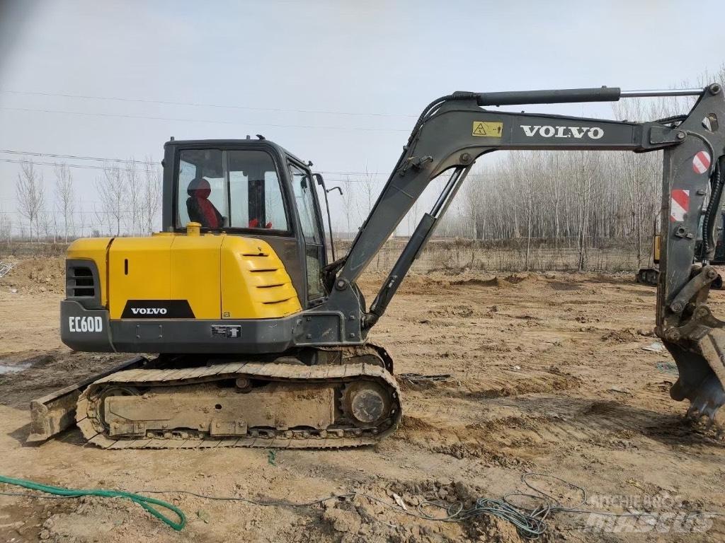 Volvo EC 60D Vidēja lieluma ekskavatori 7 t - 12 t