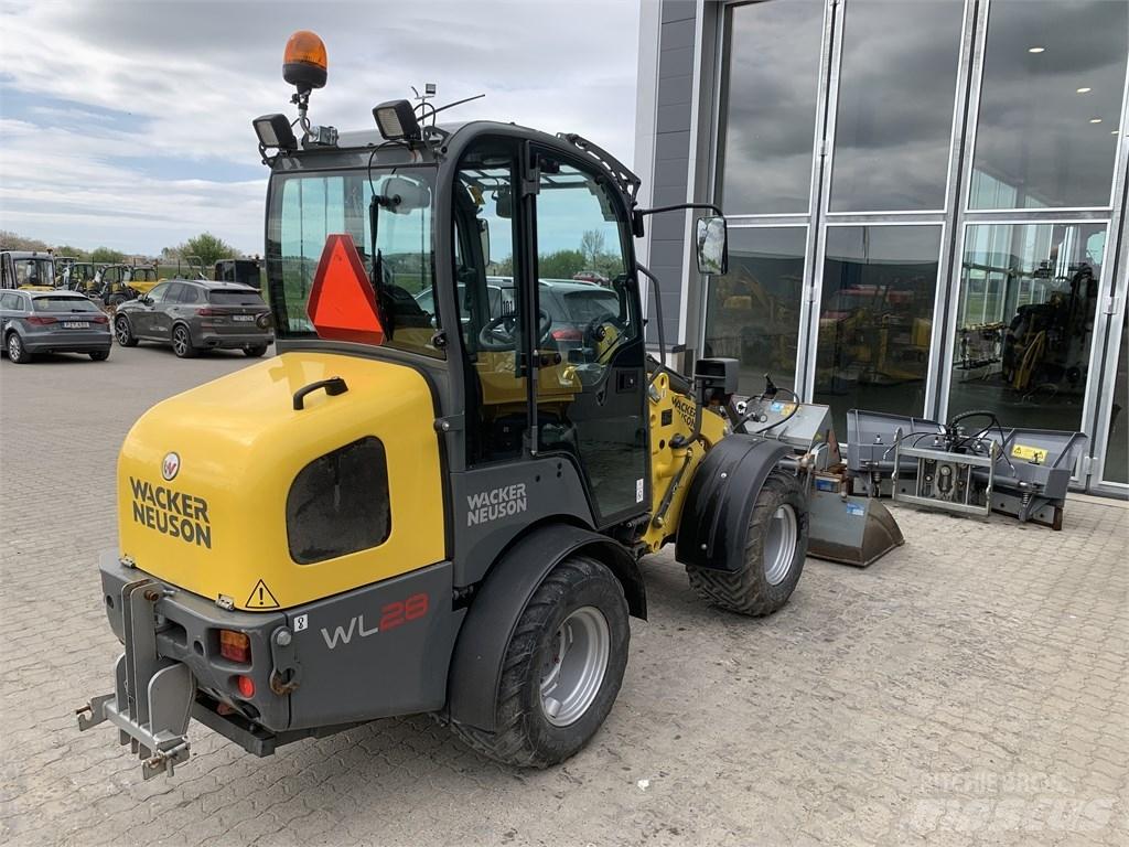 Wacker Neuson WL 28 Iekrāvēji uz riteņiem