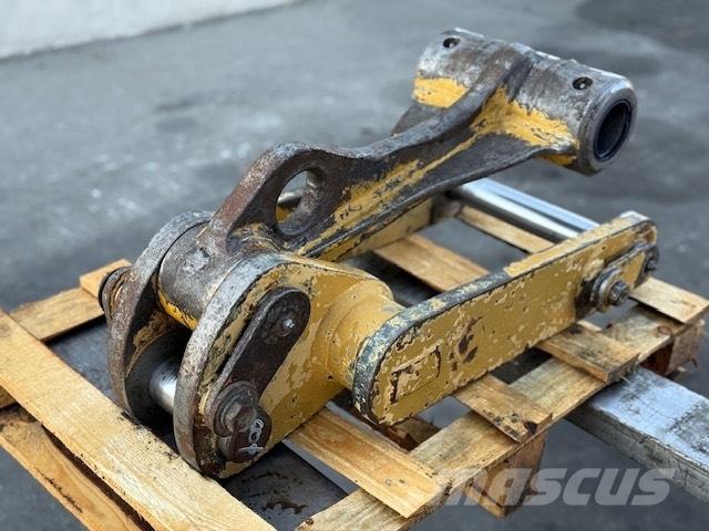CAT 315 BUCKET ARM Strēles un kausi