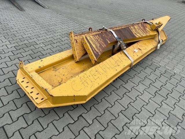 CAT 745 TAIL GATE Artikulētie pašizgāzēji