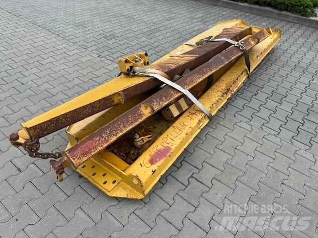 CAT 745 TAIL GATE Artikulētie pašizgāzēji