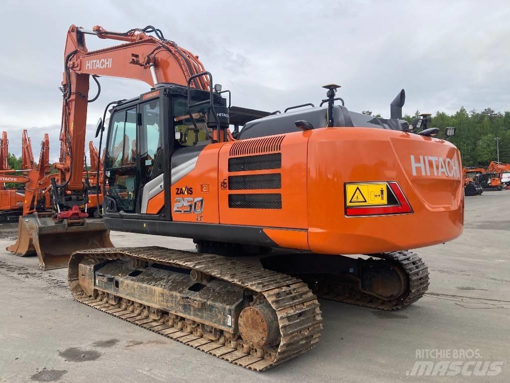 Hitachi ZX250LC-7 Kāpurķēžu ekskavatori