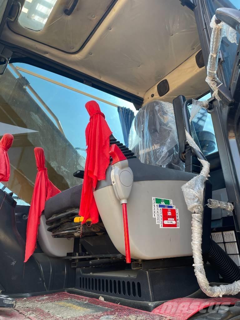 Komatsu PC 210-8 Kāpurķēžu ekskavatori