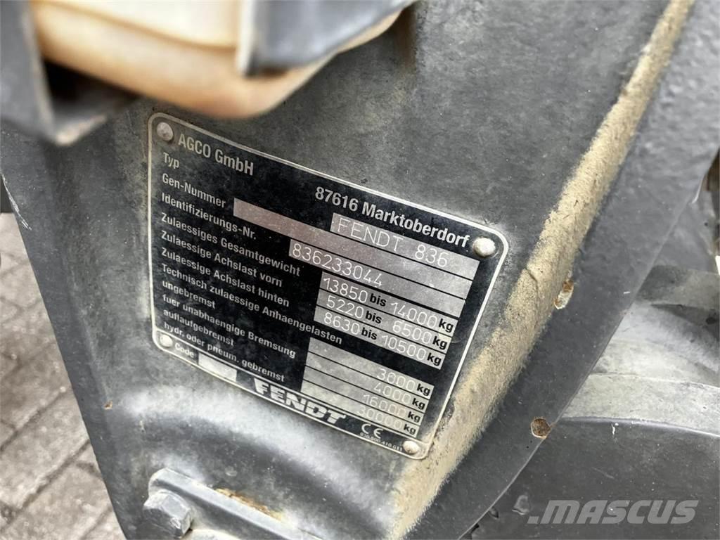 Fendt 828 Vario Traktori