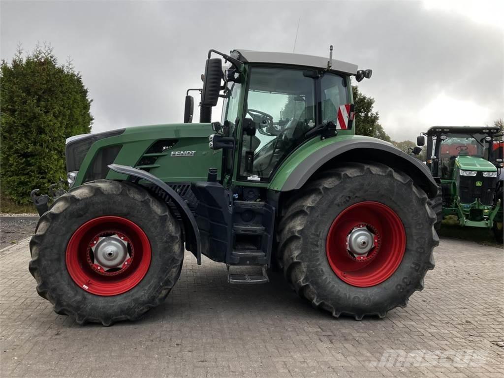 Fendt 828 Vario Traktori