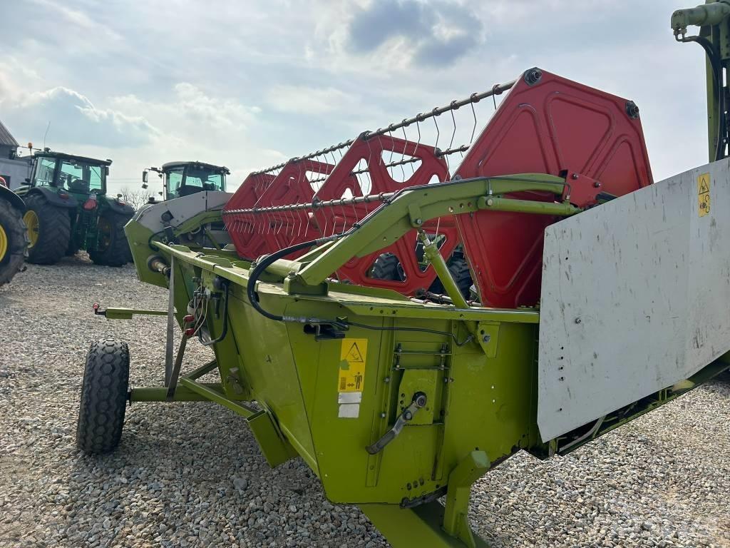 CLAAS Medion 310 Ražas novākšanas kombaini
