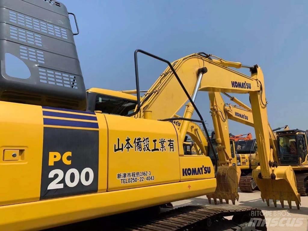Komatsu pc200-7 Kāpurķēžu ekskavatori
