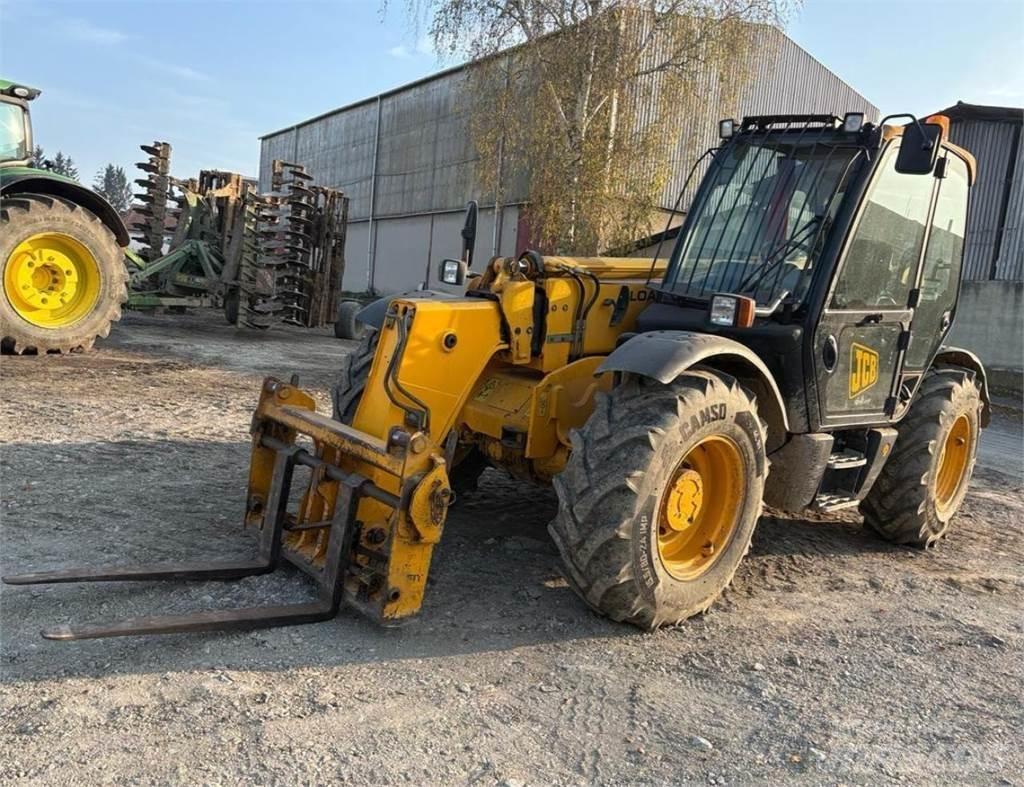 JCB 535-95 AGRI Lauksaimniecības pacēlāji