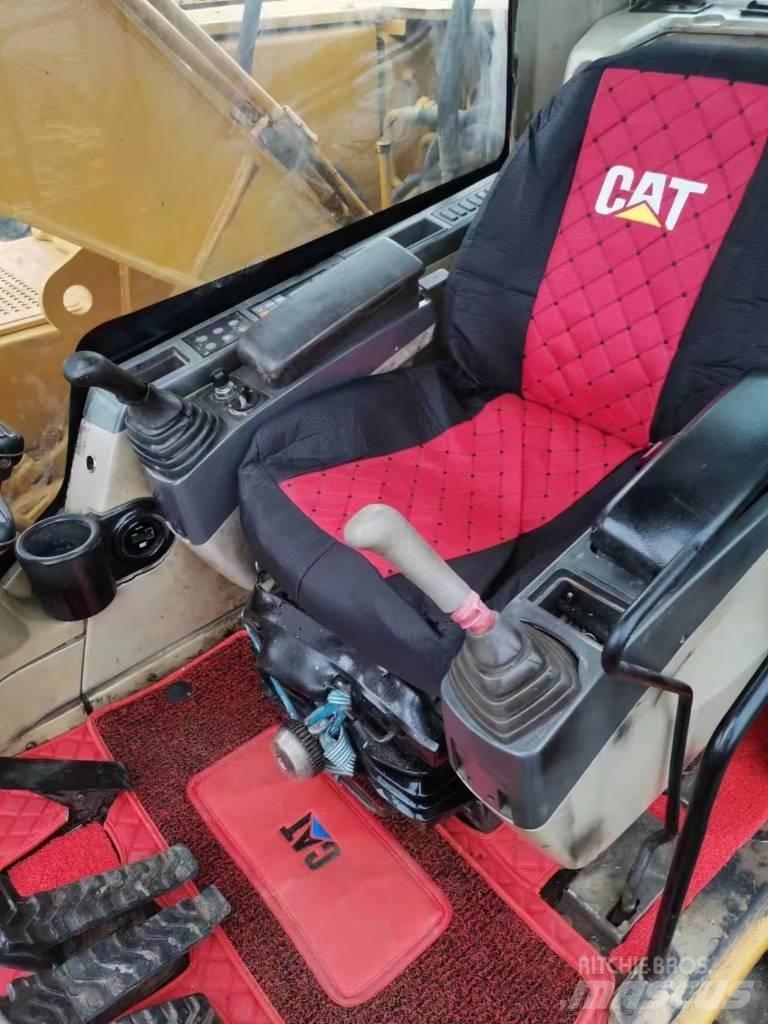 CAT 320 C Kāpurķēžu ekskavatori