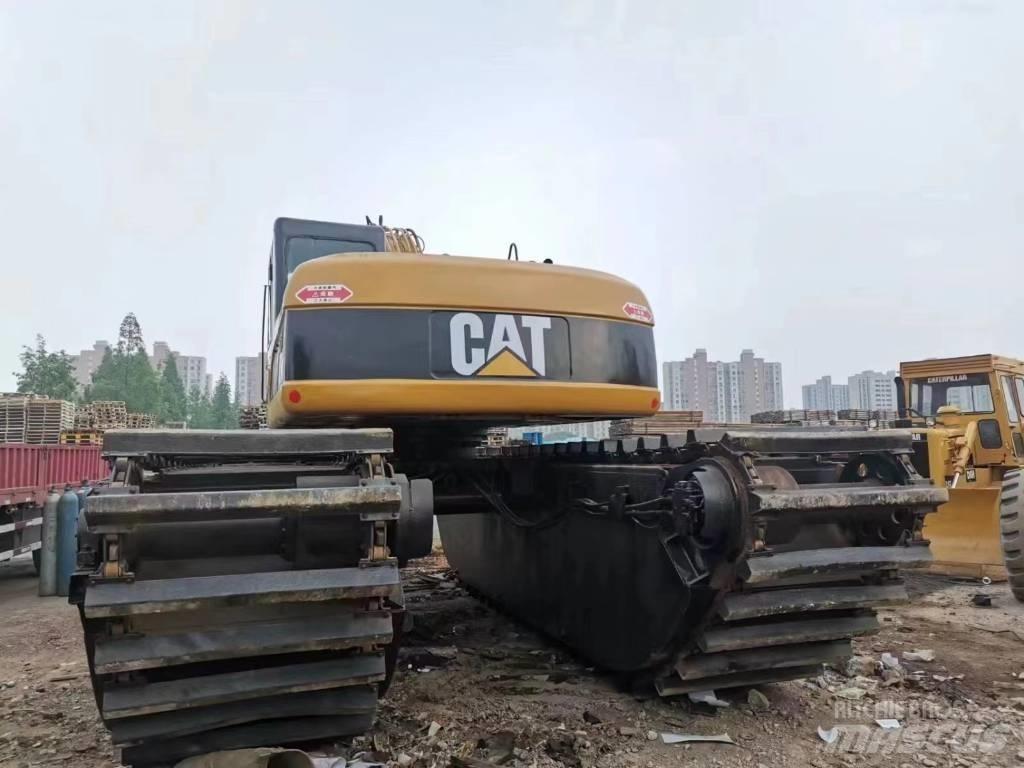 CAT 320 C Kāpurķēžu ekskavatori
