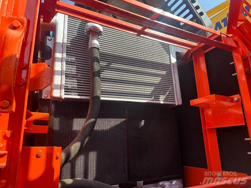 Doosan DX 300 Kāpurķēžu ekskavatori