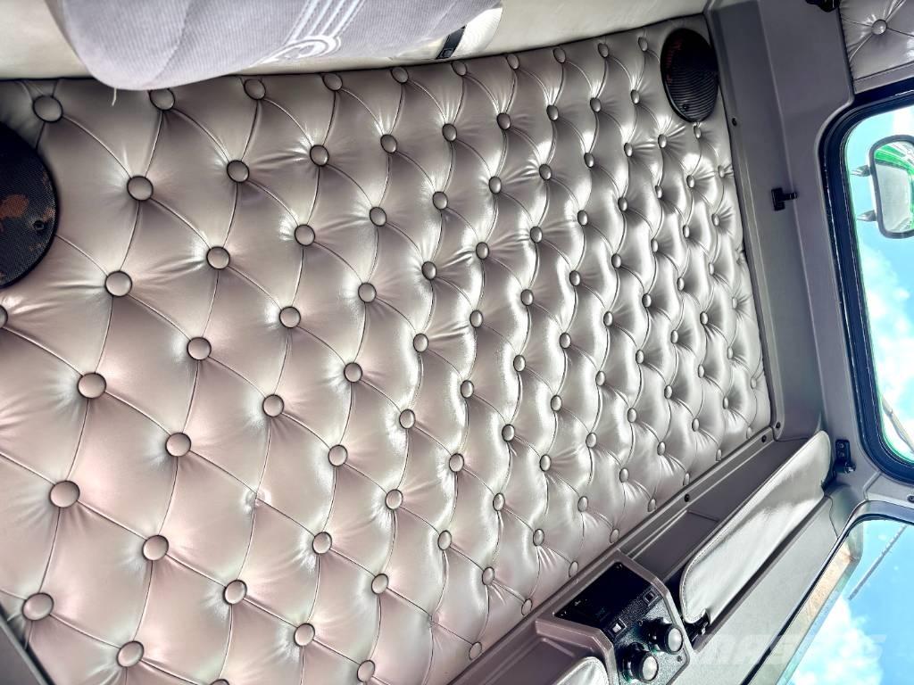 Kenworth W 900 Vilcēji