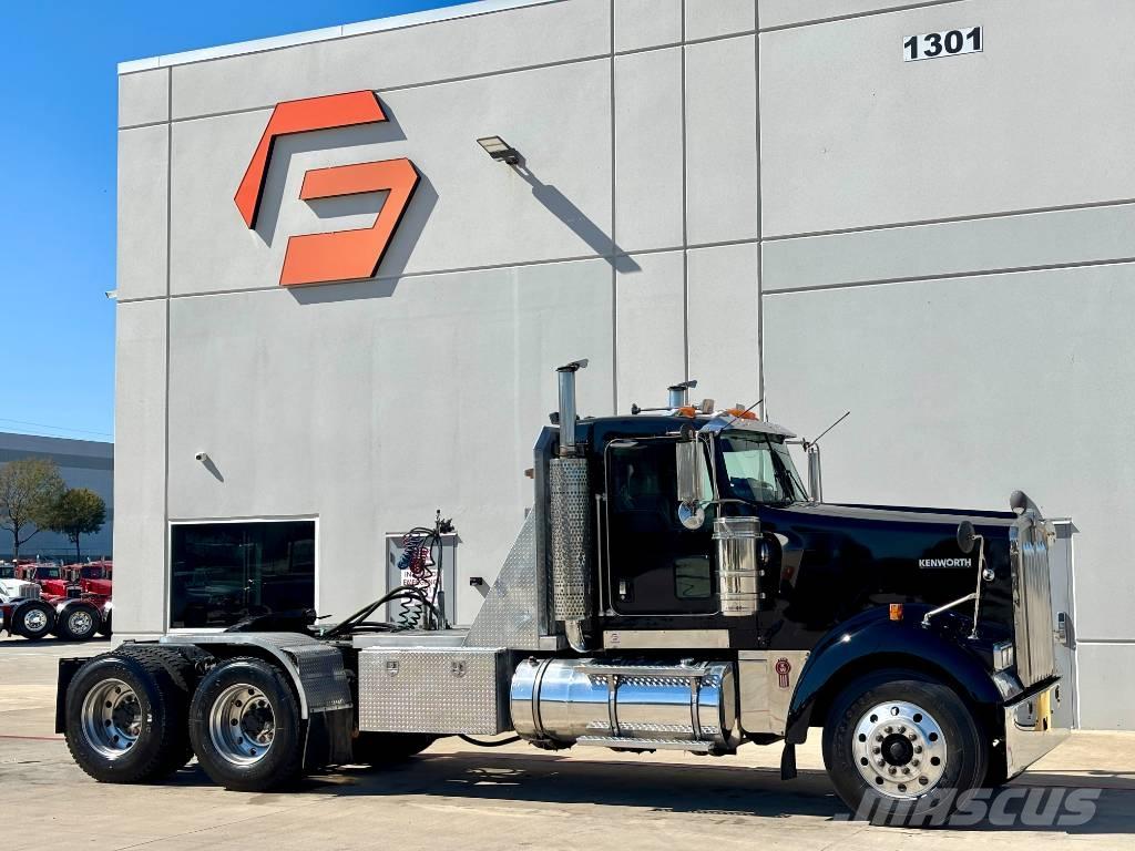 Kenworth W 900 Vilcēji