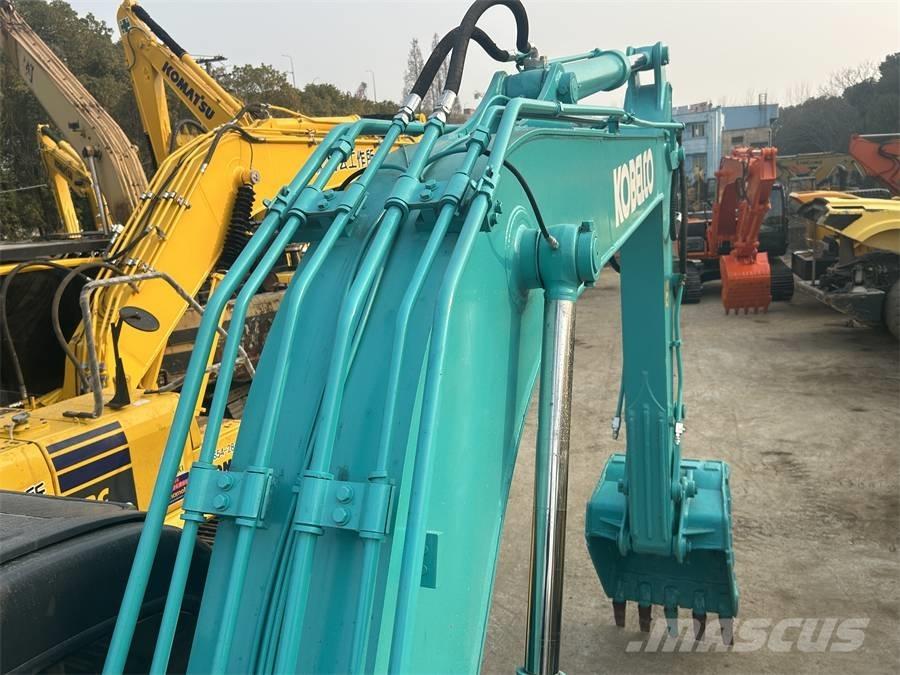 Kobelco SK 140 Kāpurķēžu ekskavatori