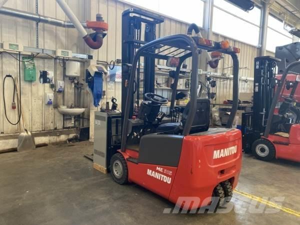 Manitou ME315 Apvidus autokrāvējs