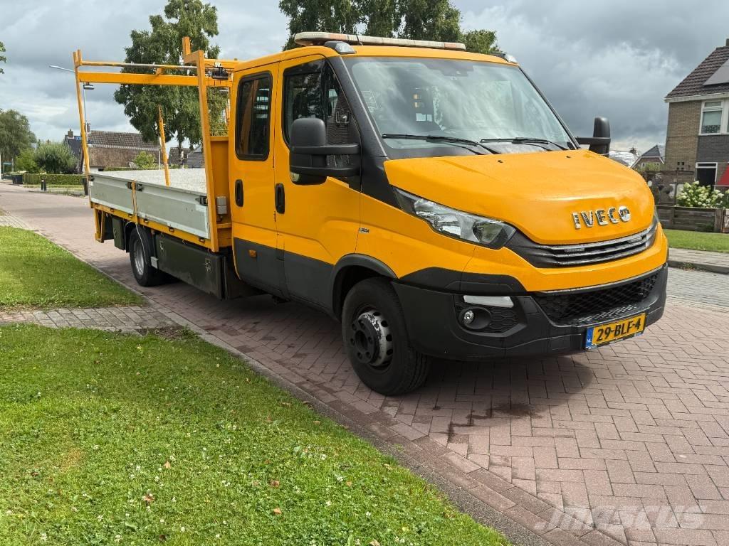 Iveco Daily Vieglais kravas automobilis/izkraušana no sāniem
