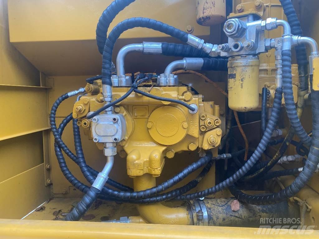 CAT 320 C L Kāpurķēžu ekskavatori
