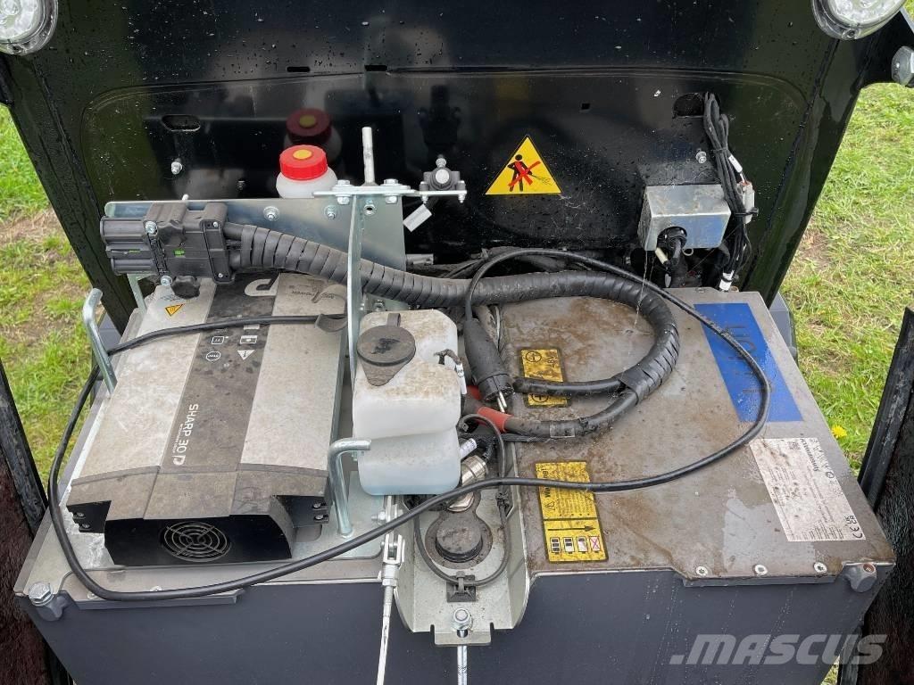 Kubota RT220-2e Iekrāvēji uz riteņiem
