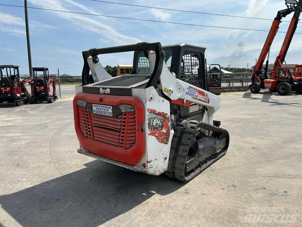 Bobcat T64 Lietoti riteņu kompaktiekrāvēji