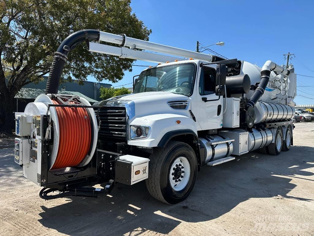 Freightliner 114 SD Kombinētās vakumsūkņa mašīnas