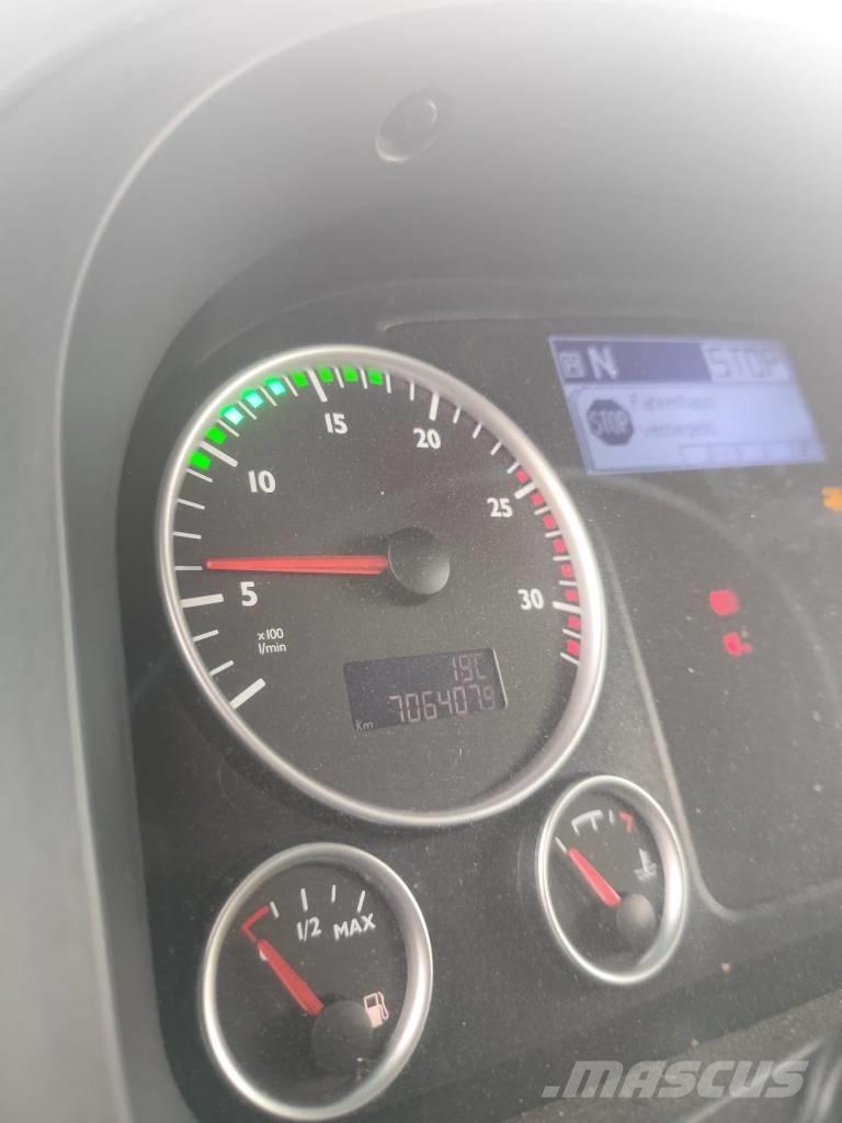 MAN TGX 26.440 Platformas/kravas mašīnas ar vinču