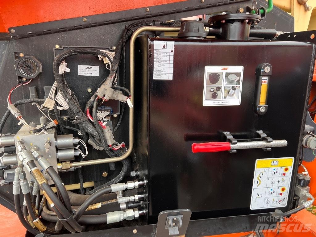 JLG 340 AJ Strēles pacēlāji
