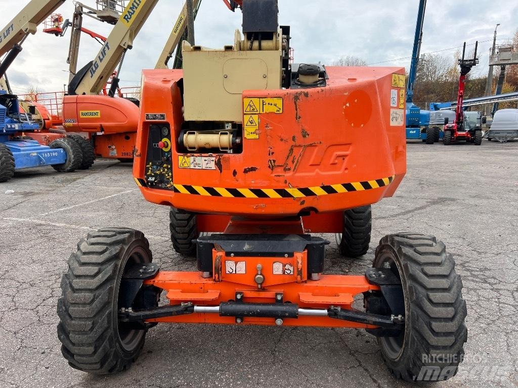 JLG 340 AJ Strēles pacēlāji