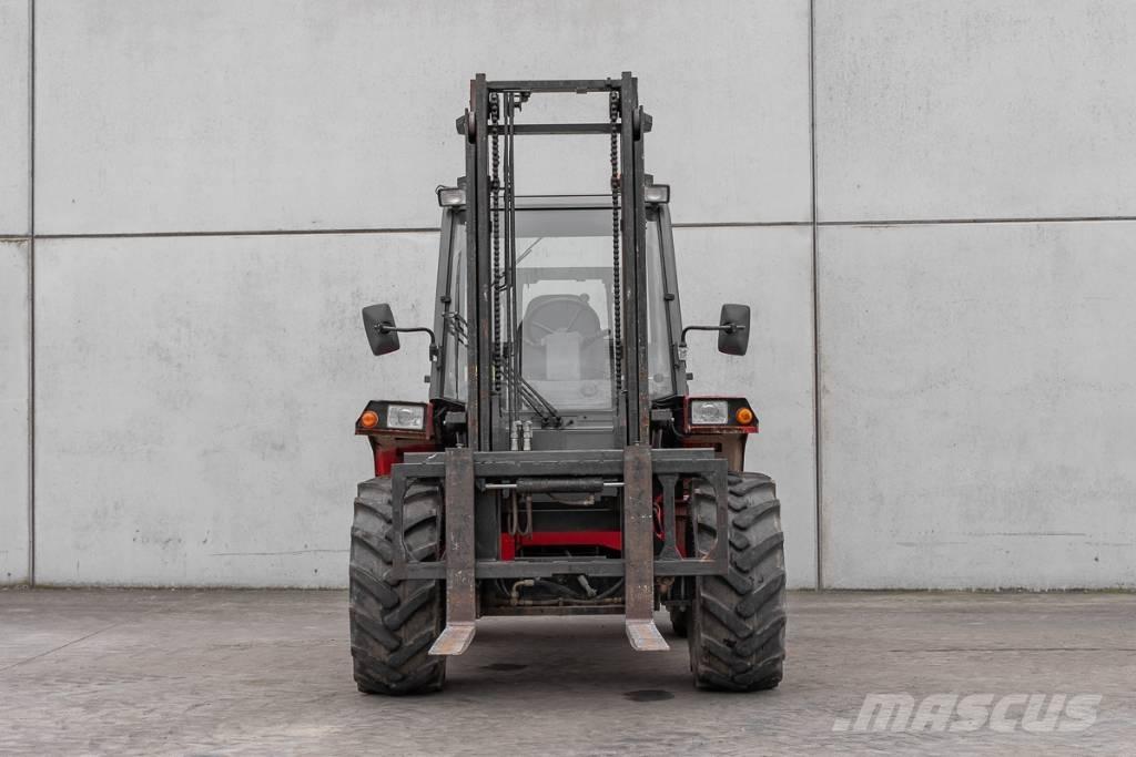 Manitou M 30-4 Tehnika ar dīzeļa dzinēju