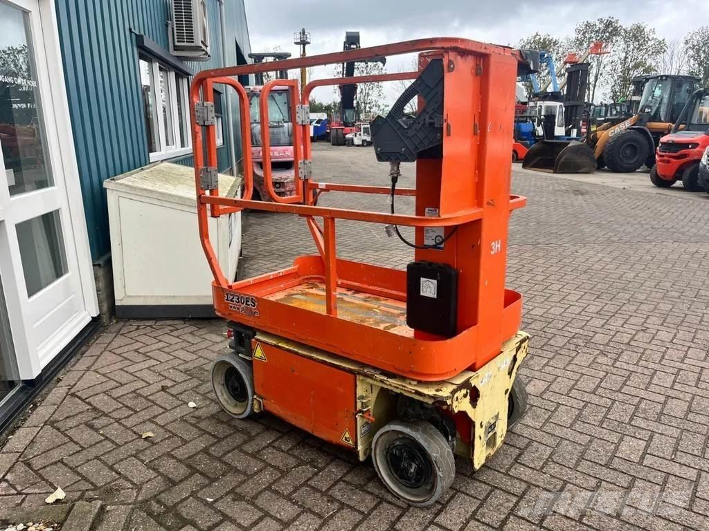 JLG 1230ES Teleskopiskie pacēlāji