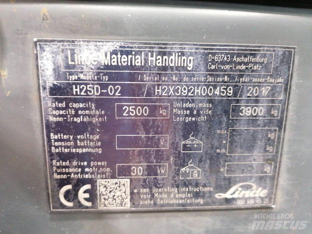 Linde H25D-02 Tehnika ar dīzeļa dzinēju