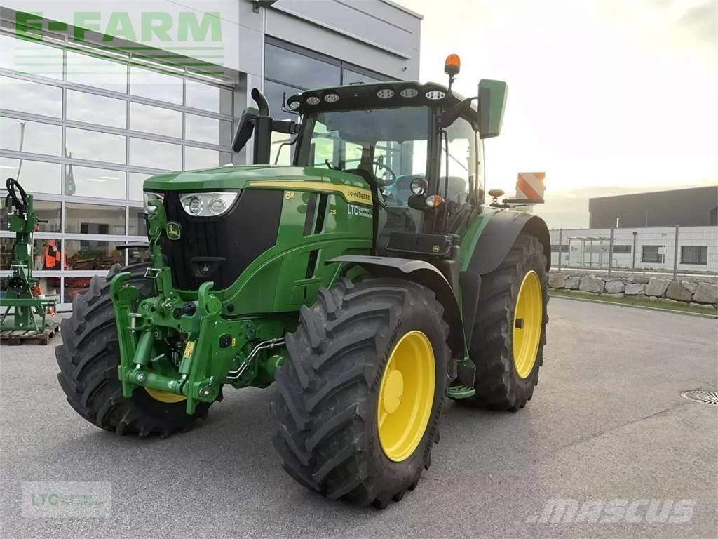 John Deere 6r 215 Traktori