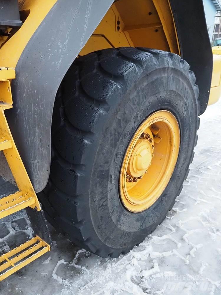 Volvo L 90 F Iekrāvēji uz riteņiem
