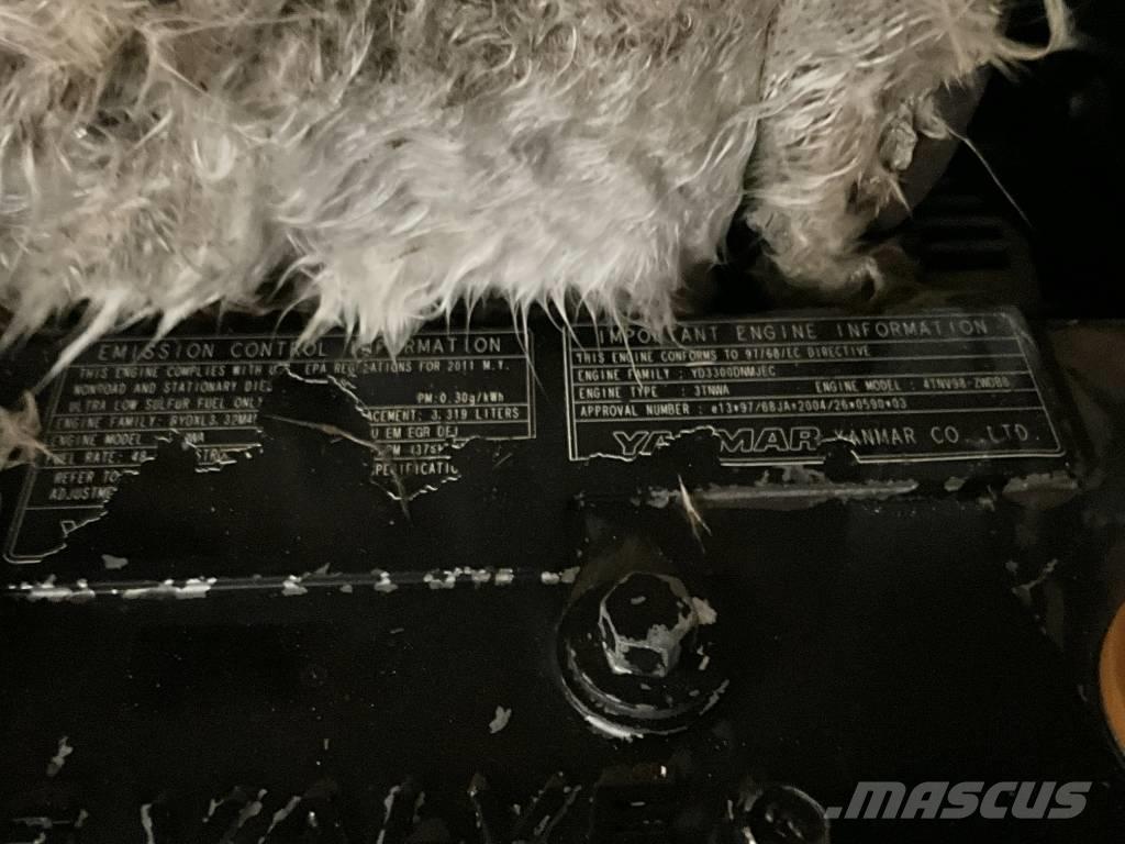 Doosan DX 80 R Vidēja lieluma ekskavatori 7 t - 12 t