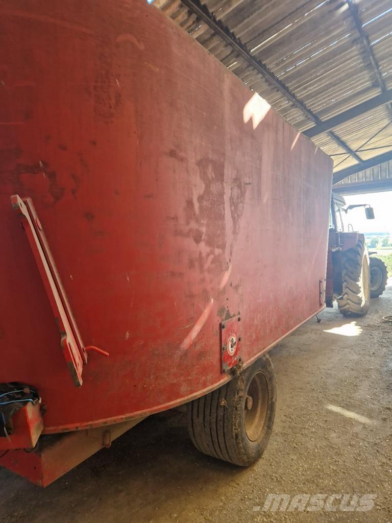 Trioliet AVM 24 Padevēji