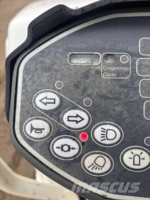 Hamm HD 10 C VV Divvalču grunts veltņi