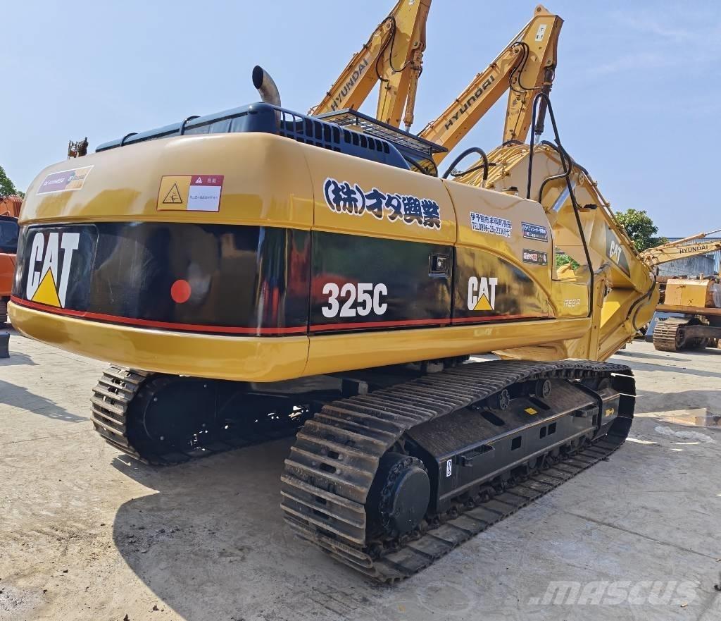 CAT 325 C Kāpurķēžu ekskavatori
