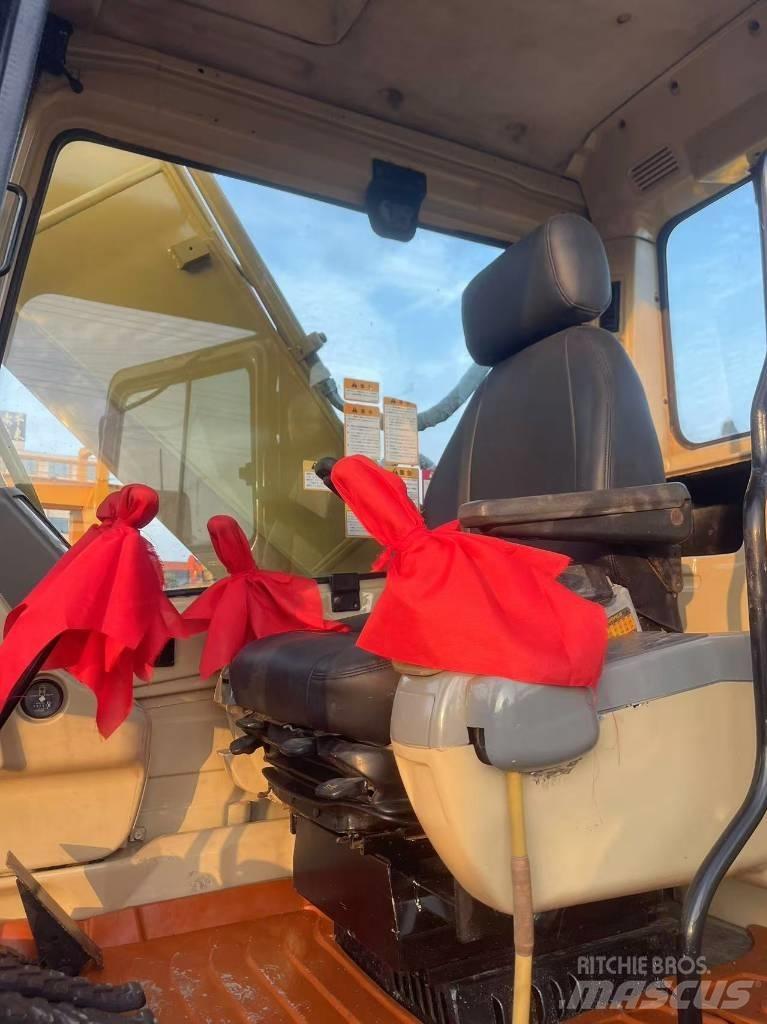 CAT 320 B Kāpurķēžu ekskavatori