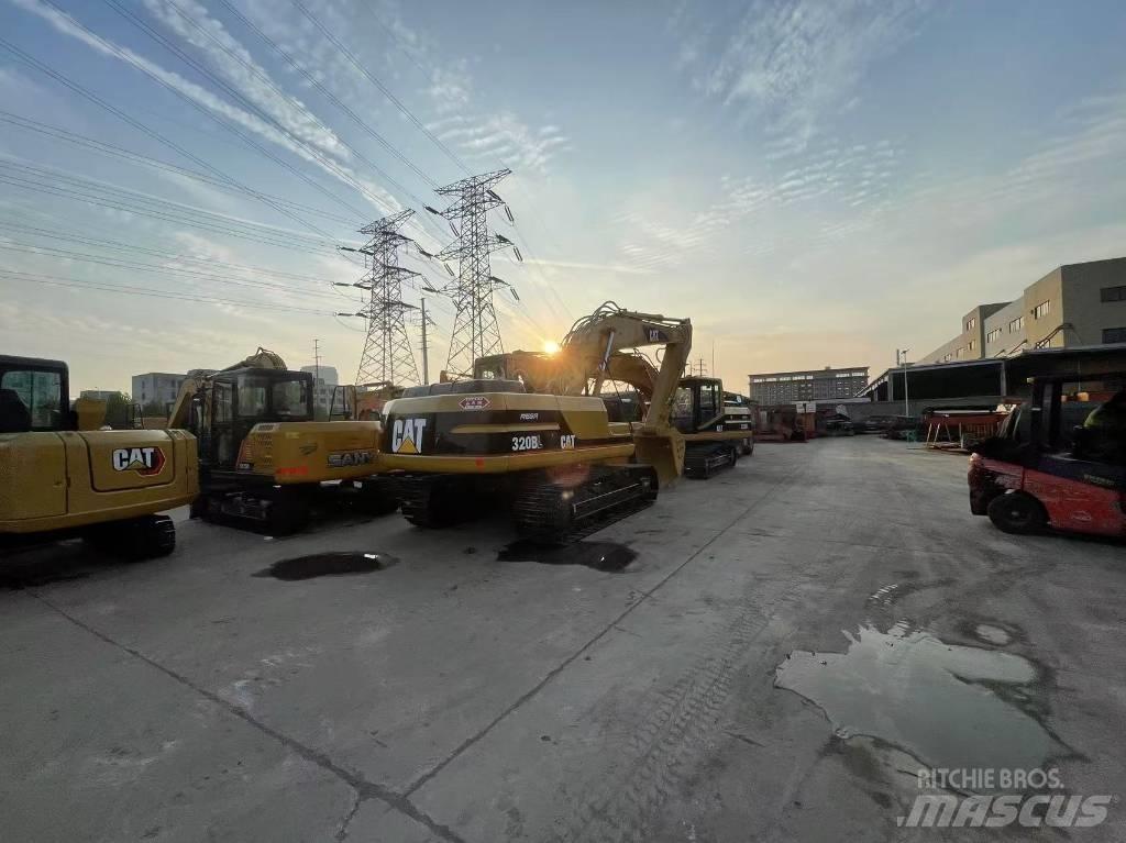 CAT 320 B Kāpurķēžu ekskavatori