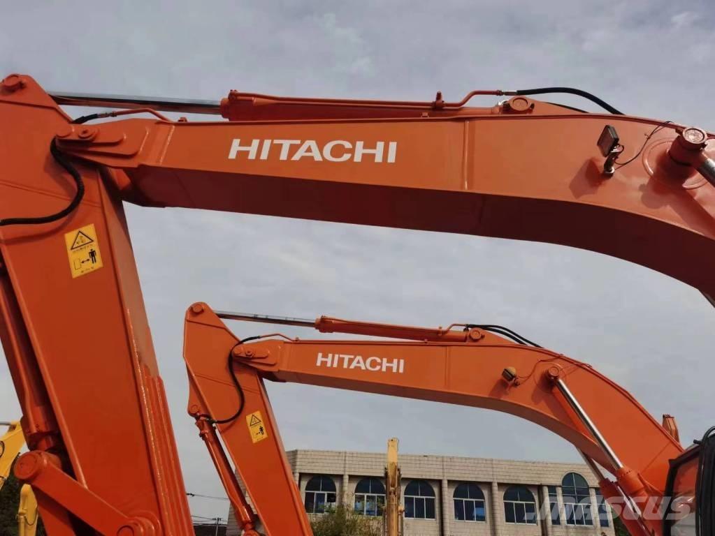 Hitachi ZX 240 Kāpurķēžu ekskavatori