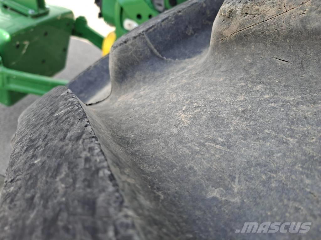 John Deere 6R 250 Traktori