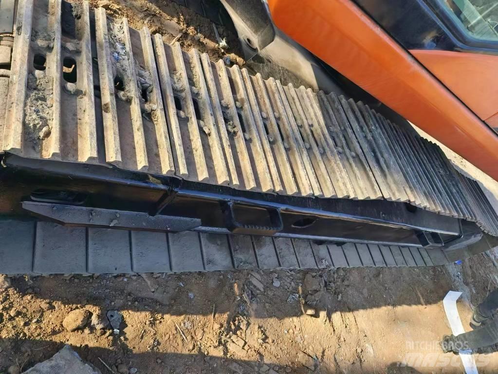Doosan DH225LC-7 Kāpurķēžu ekskavatori