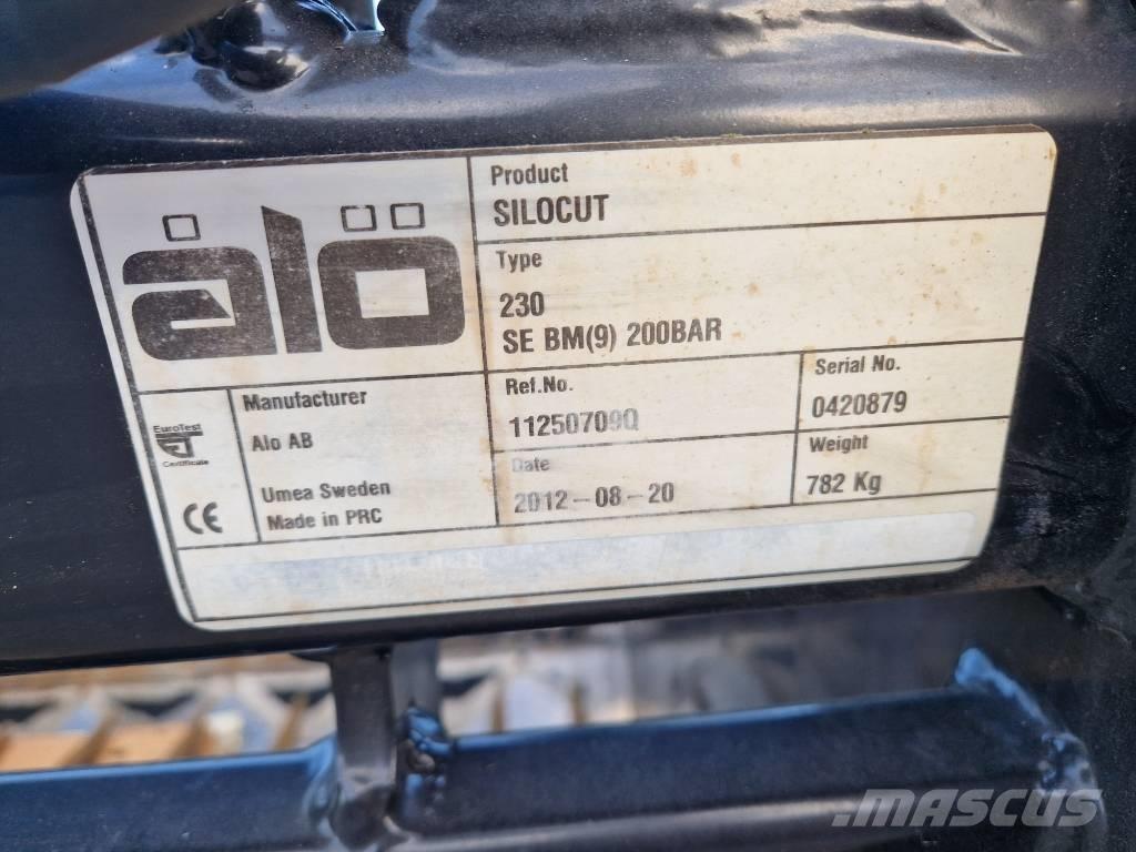 Ålö Silocut 230 . S-BM Frontālo iekrāvēju papildaprīkojums