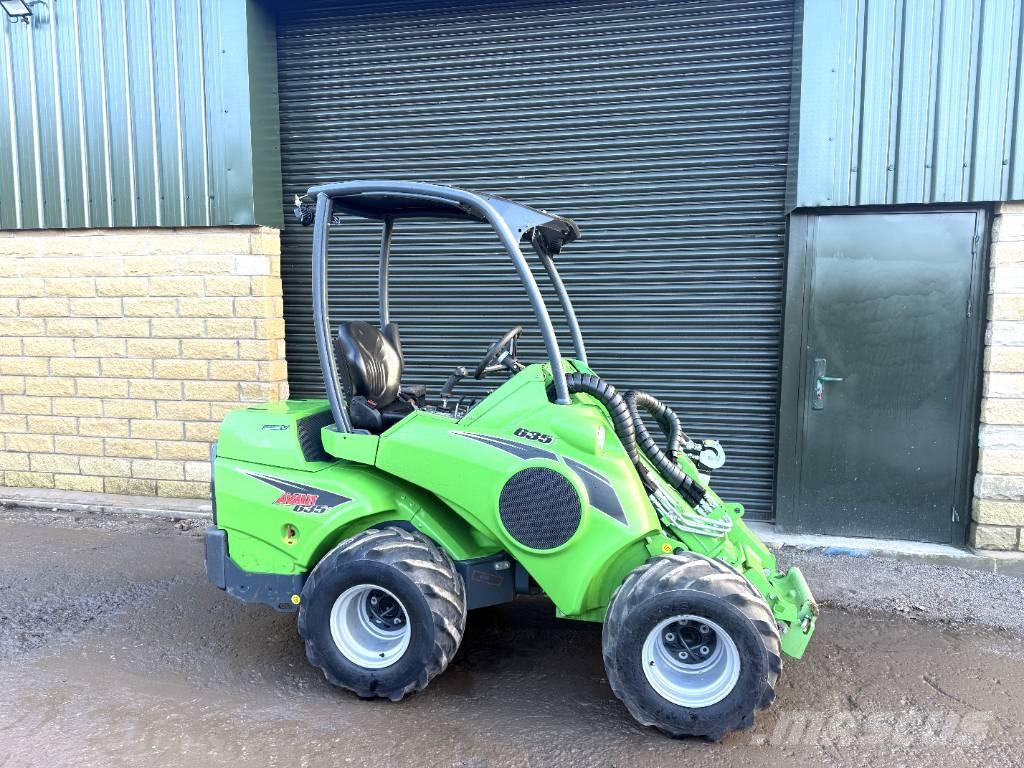 Avant 635 Iekrāvēji uz riteņiem