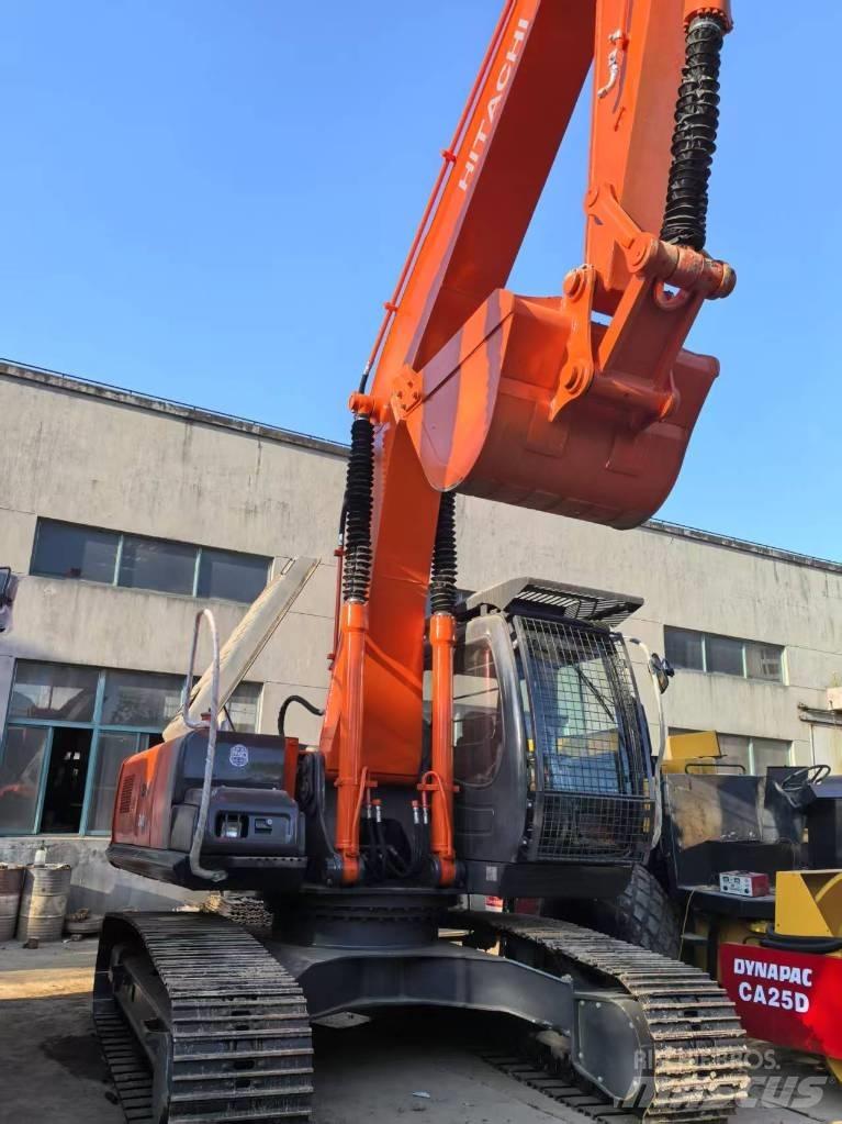 Hitachi ZX 240-3 Kāpurķēžu ekskavatori