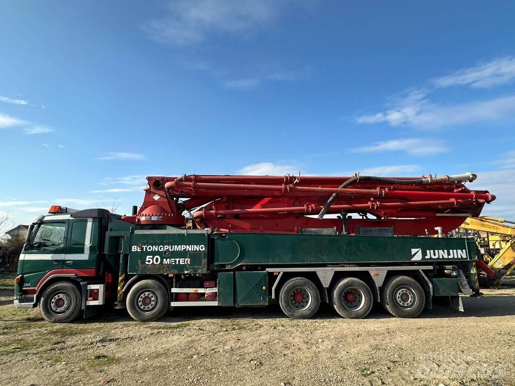 Volvo FM 480 Kravas mašīna- betona sūknis