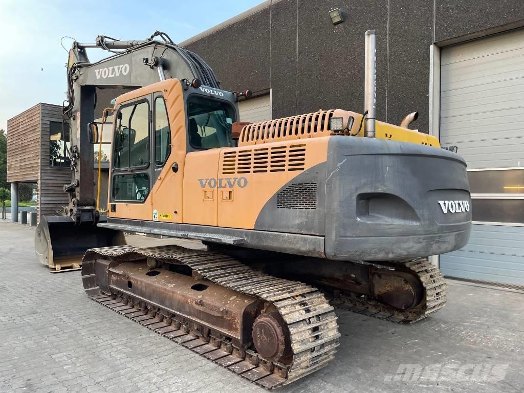 Volvo EC240B Kāpurķēžu ekskavatori
