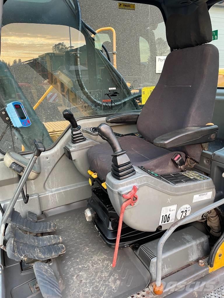 Volvo EC240B Kāpurķēžu ekskavatori