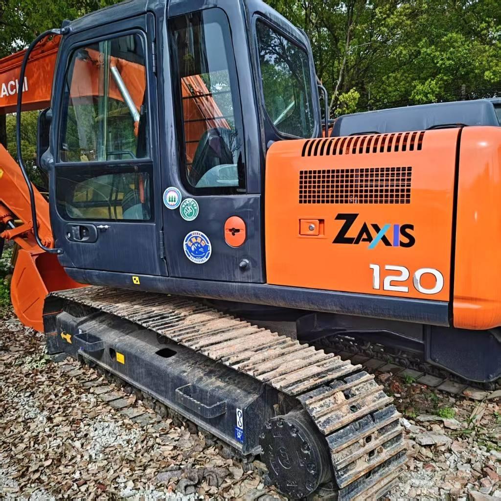 Hitachi ZX 120 Kāpurķēžu ekskavatori
